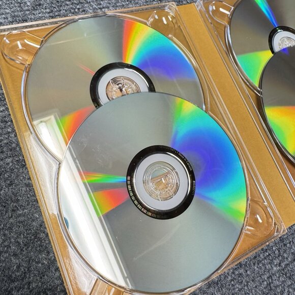 Queer As Folk: The Final Season (Season 5) DVD Set Complete Bonus Features - Picture 5 of 8